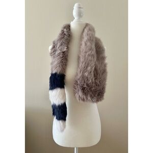 [Topshop] Gray Faux Fur Scarf